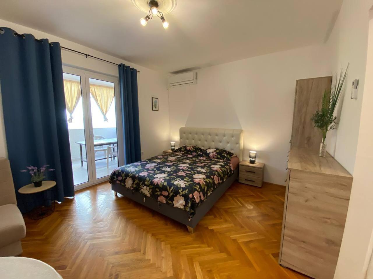 Alina'S Apartment Bečići Esterno foto
