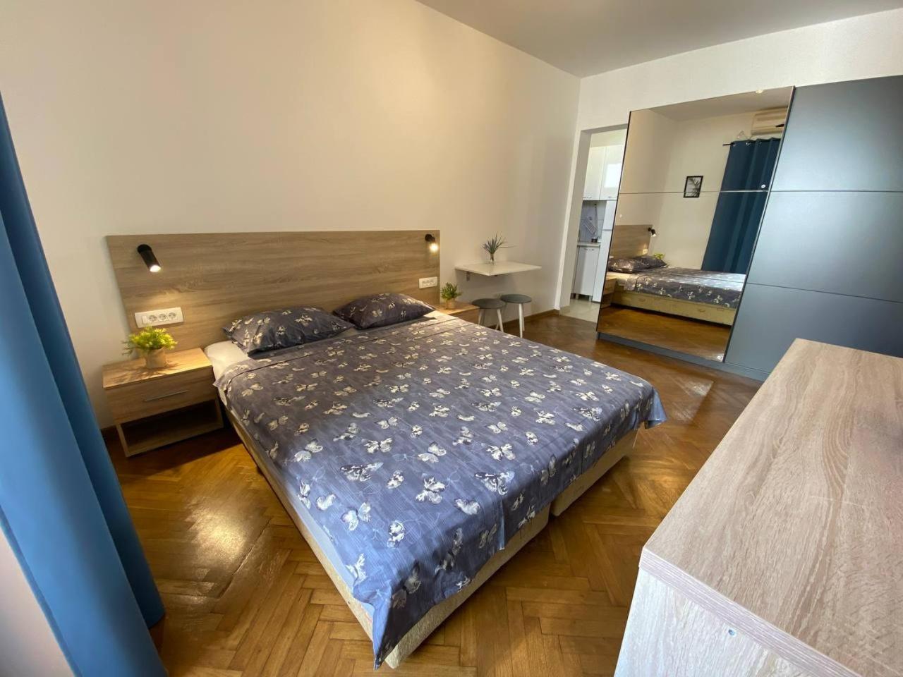 Alina'S Apartment Bečići Esterno foto